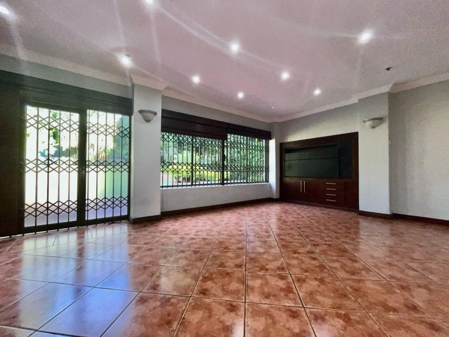 To Let 4 Bedroom Property for Rent in Protea Park North West